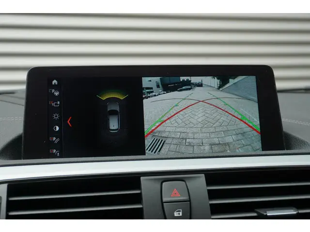 BMW 1 Serie 118i 2019 Benzine 16