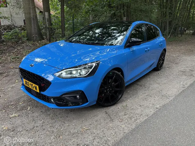 Ford Focus 2.3 EcoBoost ST-X BJ.2022 281pk 2022 Benzine 18