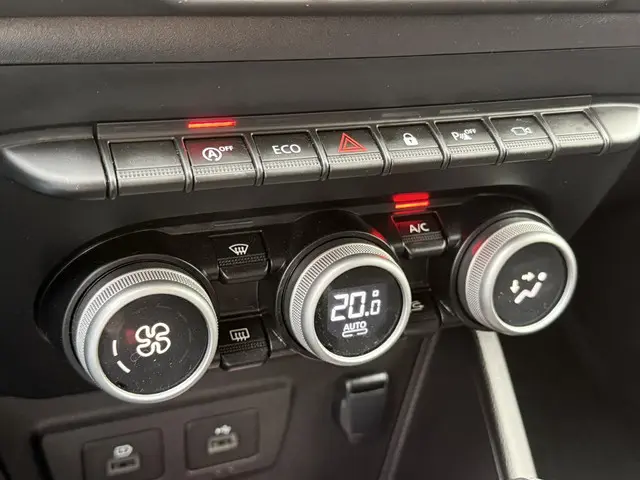 Dacia Duster TCe 150 Journey 2023 Benzine 13