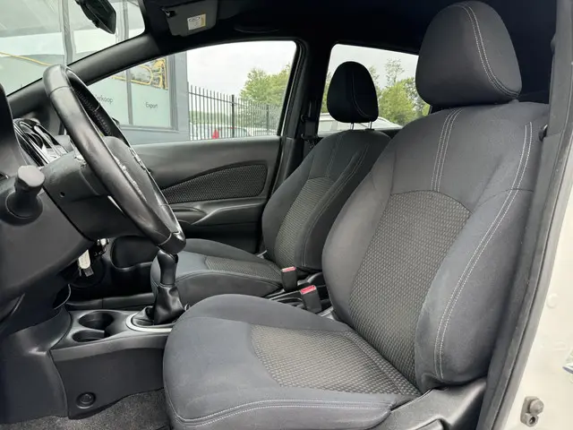 Nissan Note 1.2 Black Edition 2016 Benzine 6