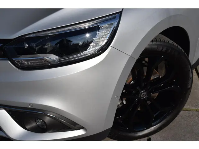Renault Scénic TCe 140 EDC Black Edition 2019 Benzine 4