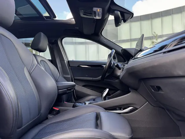 BMW X2 sDrive20i High Executive 2023 Benzine 3