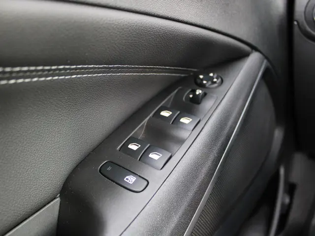 Opel Crossland 1.2 Turbo Elegance 2021 Benzine 19