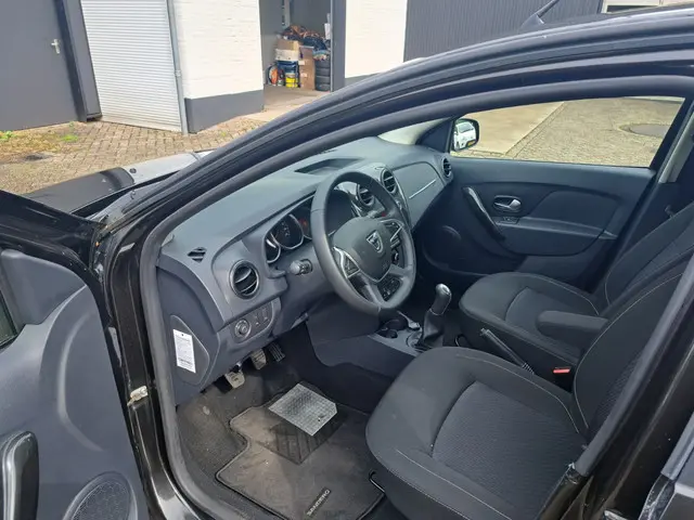Dacia Sandero 0.9 TCe Laureate 2018 Benzine 6