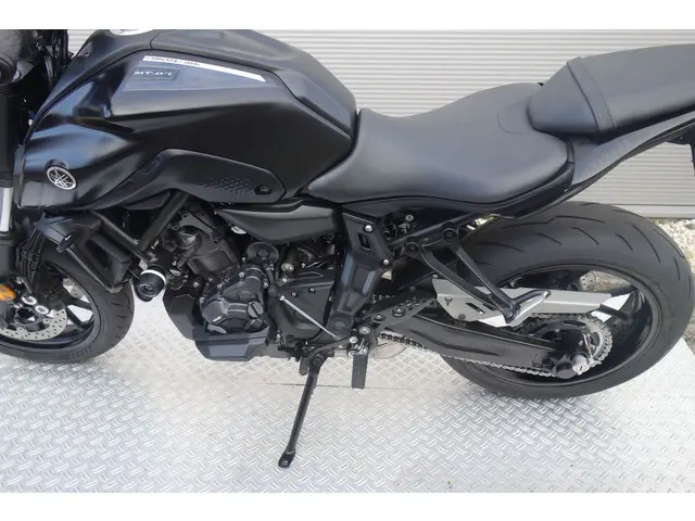 Yamaha MT 07 ABS 2023 Benzine 17