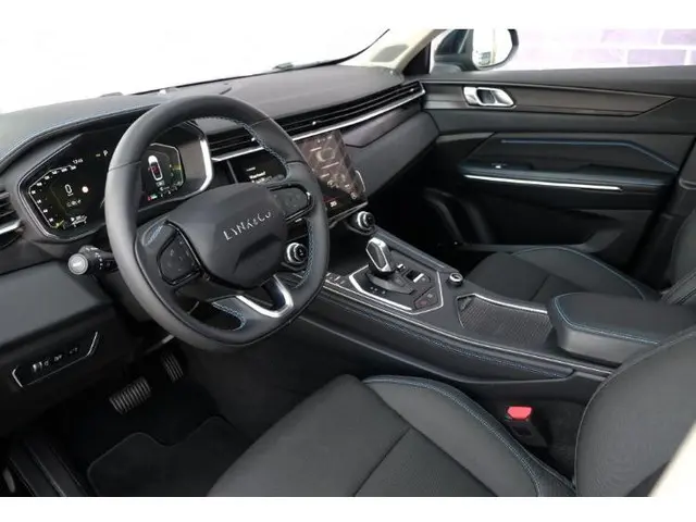 Lynk & Co 01 1.5 Plug-in Hybride 2022 Hybride Benzine 6