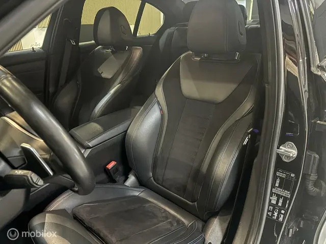 BMW 3 Serie M 320i xDrive High Executive 2019 Benzine 5