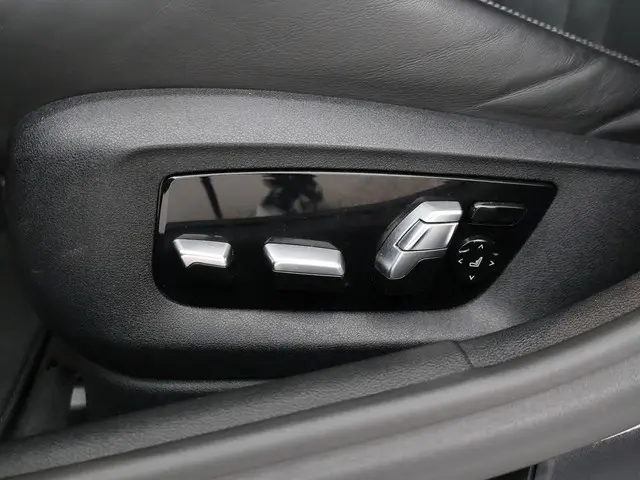 BMW M5 COMPETITION 740 PK FACELIFT MODEL 2020 Benzine 57