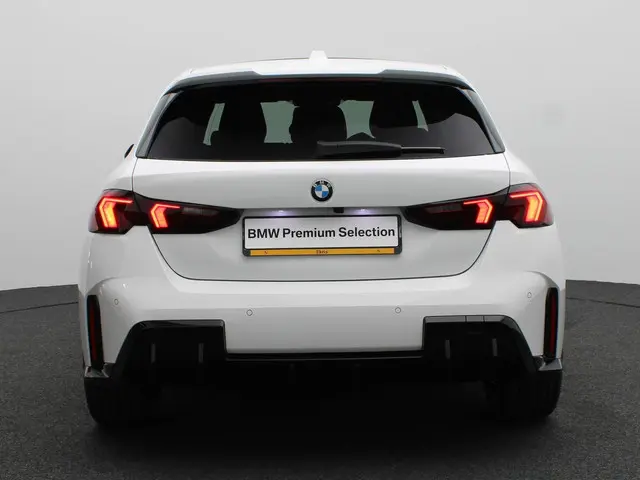 BMW 1 Serie 120 2024 Benzine 5