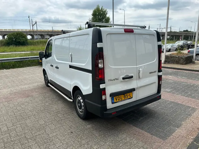 Renault Trafic 1.6 dCi 95 T29 L1H1 Comfort 2020 Diesel 4