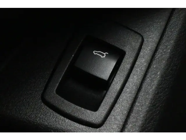 BMW X1 sDrive18i High Executive M Sport 2021 Benzine 46