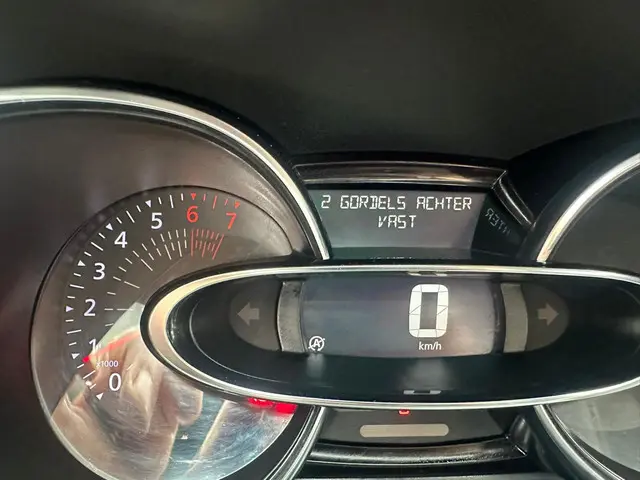 Renault Clio 0.9 TCe Limited 2017 Benzine 8