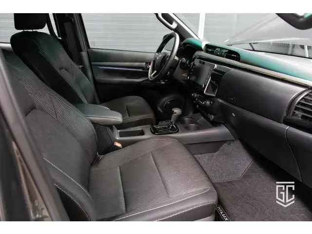 Toyota Hilux 4.0 Double Cab Adventure 2024 Benzine 14