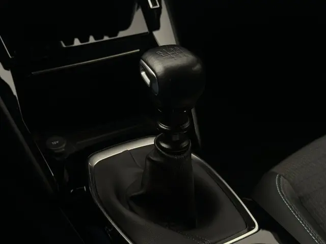 Peugeot 208 1.2 PureTech Allure Pack 2022 Benzine 26