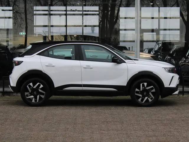 Opel Mokka 1.2 Turbo Level 5 2023 Benzine 25