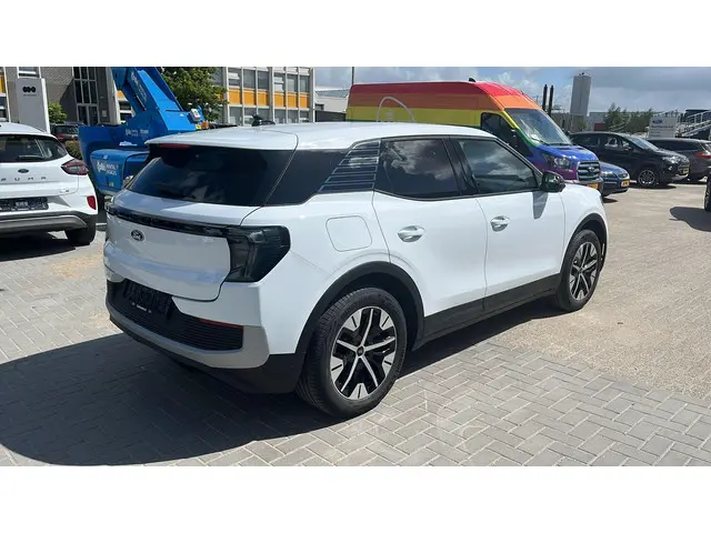 Ford Explorer Extended Range RWD 77 kWh 2025 Elektrisch 5