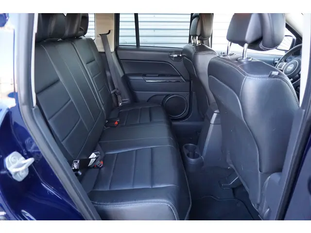 Jeep Compass 2.4 Limited 4WD AUTOMAAT 2012 Benzine 23