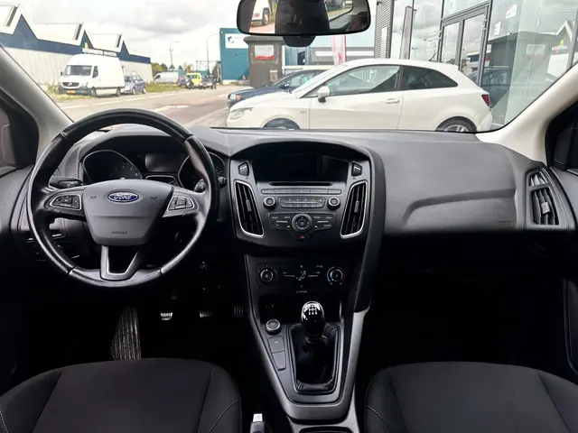 Ford Focus Wagon 1.0 Trend | Airco | APK | NAP 2017 Benzine 11