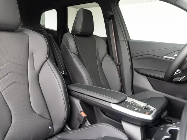 BMW X1 sDrive18i 2025 Benzine 10