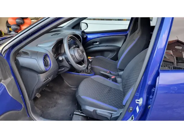 Toyota Aygo X 1.0 VVT-i MT Envy 2022 Benzine 18