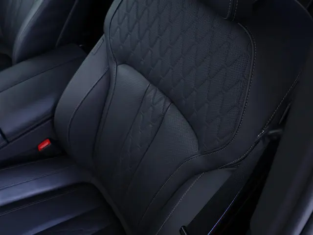 BMW X5 xDrive50e 2025 Hybride Benzine 63