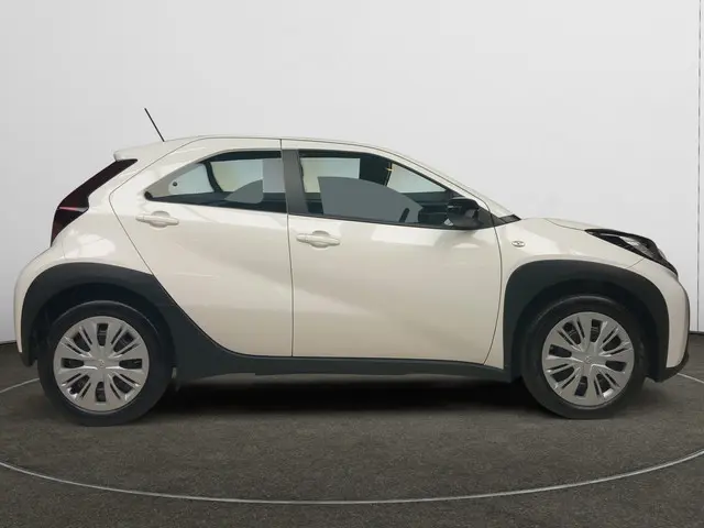 Toyota Aygo X 1.0 VVT-i MT Play Limited 2024 Benzine 7
