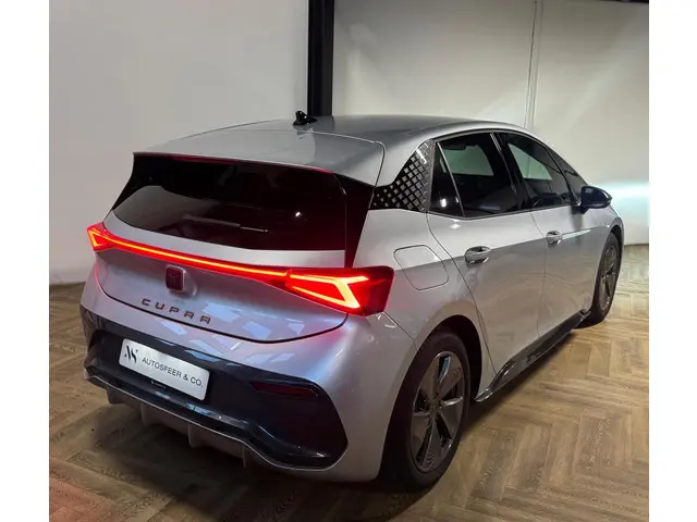 CUPRA Born Business 62 kWh KEYLESS CAM 2023 Elektrisch 2