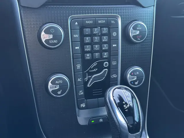 Volvo V40 1.5 T3 Polar+ Sport 2020 Benzine 19