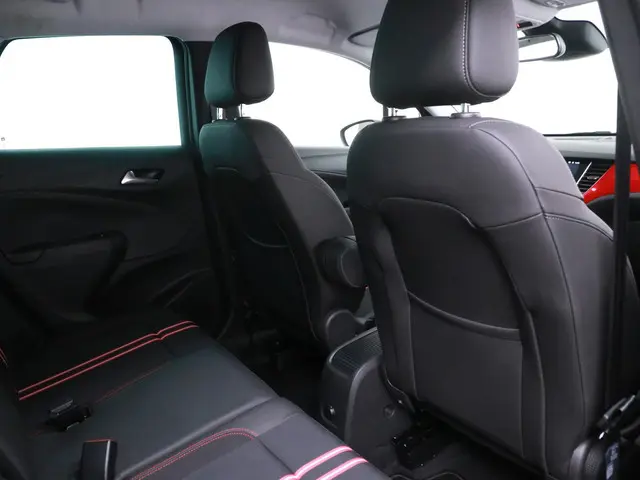 Opel Crossland 1.2 turbo GS line Automaat 2021 Benzine 21