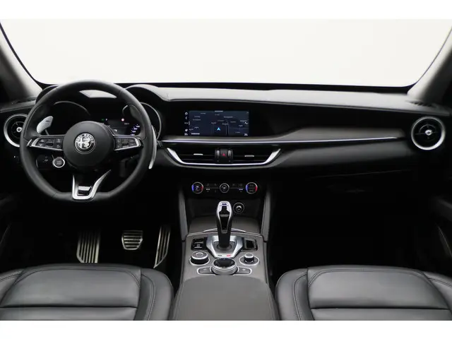 Alfa Romeo Stelvio 2.0 T AWD Sprint 2022 Benzine 2
