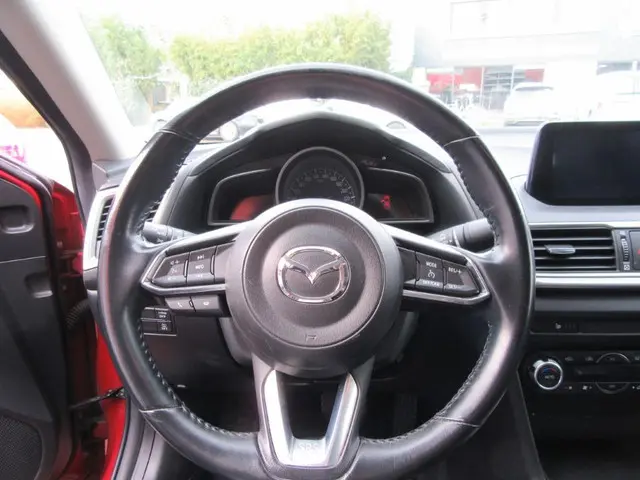 Mazda 3 2.0 SkyActiv-G 120 TS+ automaat 2017 Benzine 16