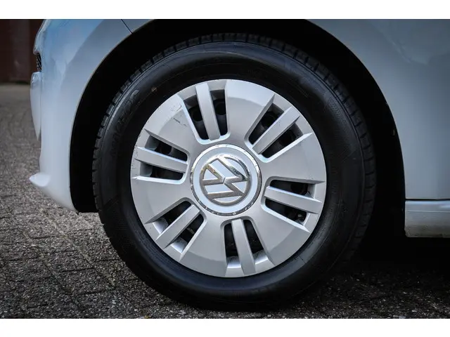 Volkswagen up! 1.0 move up! BlueMotion 2015 Benzine 11