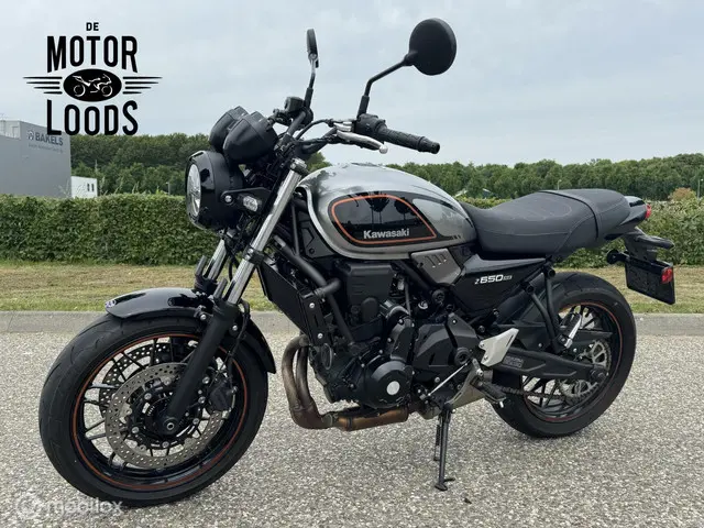 Kawasaki Z650 2