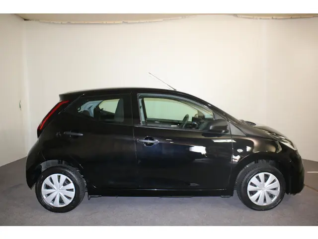 Toyota Aygo 1.0 VVT-i x-fun 2022 Benzine 14