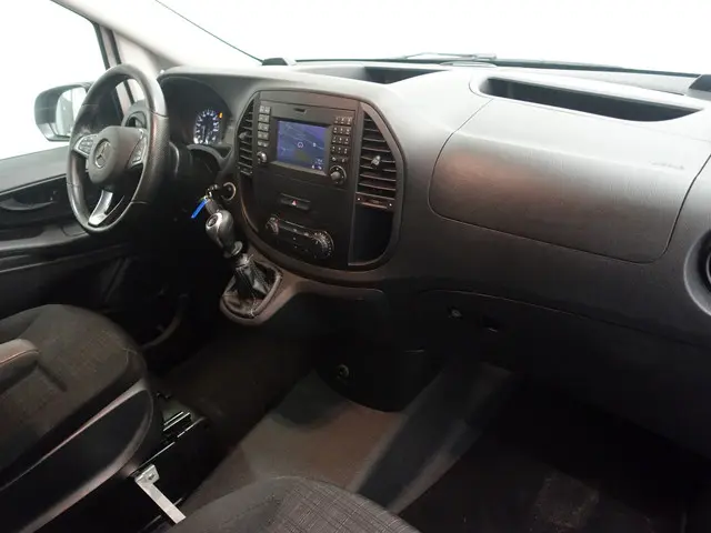 Mercedes-Benz Vito 111 CDI Lang L2- 2015 Diesel 13