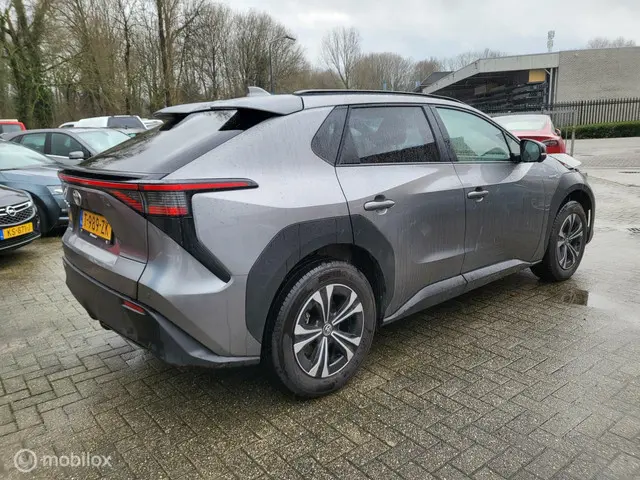 Toyota bZ4X Dynamic 73 kWh 2023 Elektrisch 7