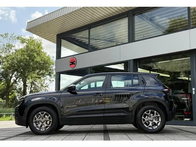 Jeep Avenger 3