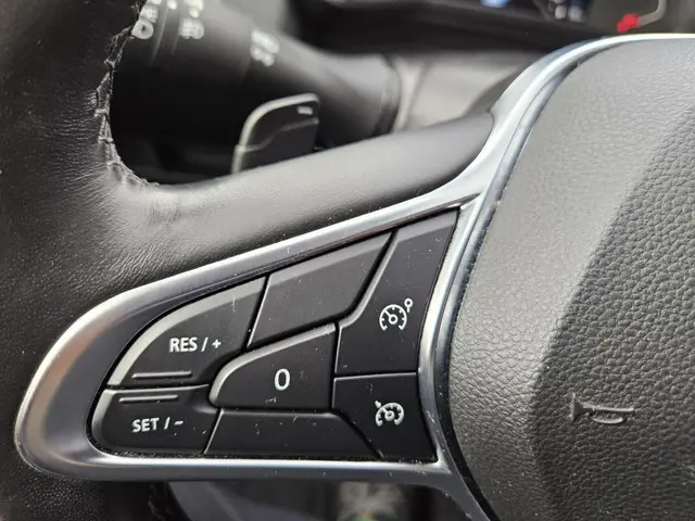 Renault Clio 1.3 TCe Intens Automaat 2020 Benzine 17