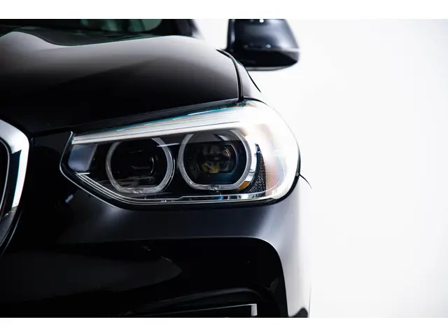 BMW X3 xDrive30e 2021 Hybride Benzine 41