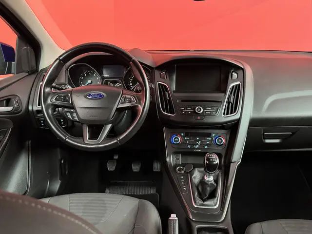 Ford Focus Wagon 1.0 Titanium 2015 Benzine 10