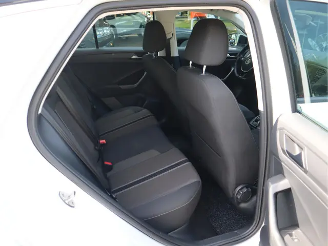 Volkswagen T-Roc 1.0 TSI Style 2021 Benzine 22