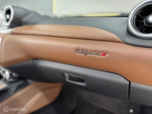 Ferrari California 3.9 T HELE 2016 Benzine 24