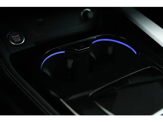 Audi A4 Avant 40 TFSI 3x S-Line 204pk 2020 Benzine 55