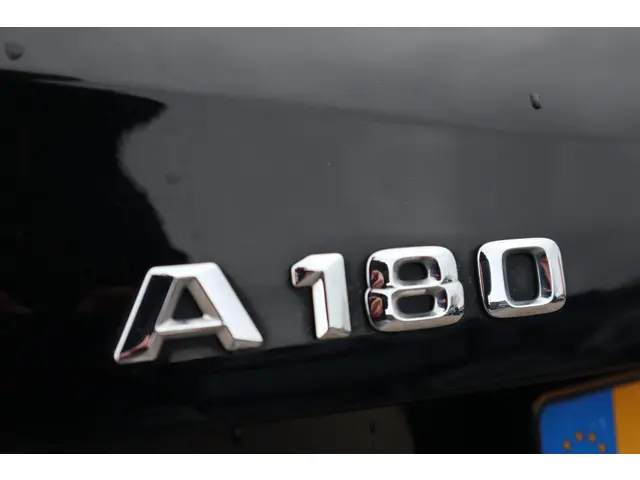 Mercedes-Benz A-Klasse 180 Ambition 2015 Benzine 19