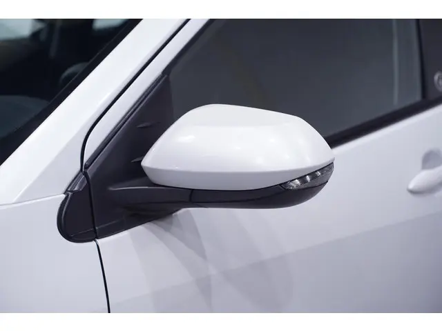 Toyota Yaris 1.5 Hybrid 115 Comfort 2022 Hybride Benzine 21
