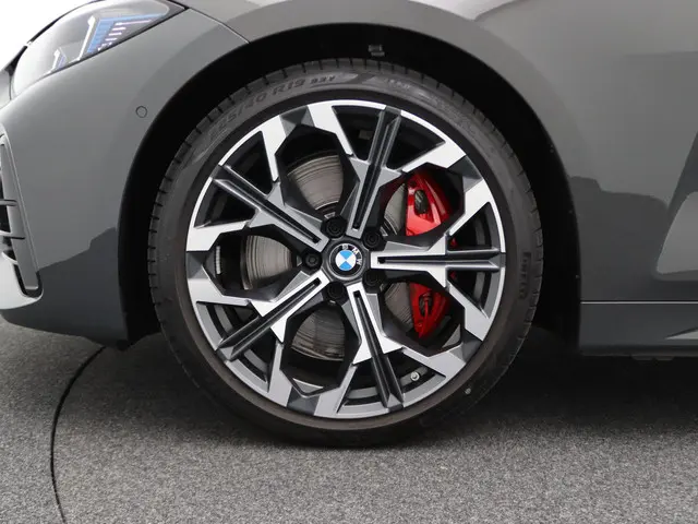 BMW 4 Serie Cabrio 420i 2025 Benzine 8