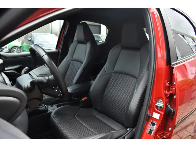 Toyota Yaris 1.5 Hybrid Executive 2022 Hybride Benzine 11