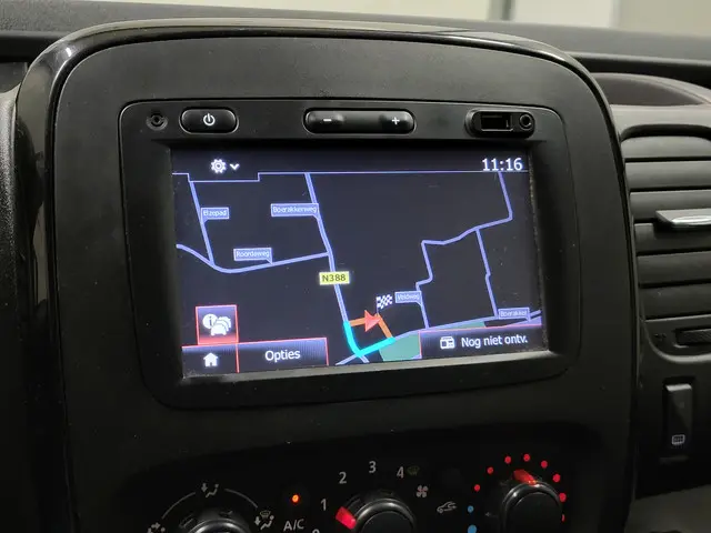 Opel Vivaro 1.6CDTI 126pk Trekhaak Euro 6! 2016 Diesel 12