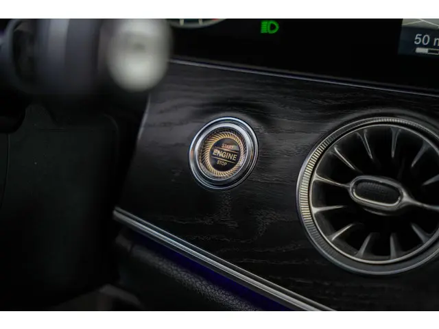 Mercedes-Benz E-Klasse Coupé 200 2018 Benzine 24