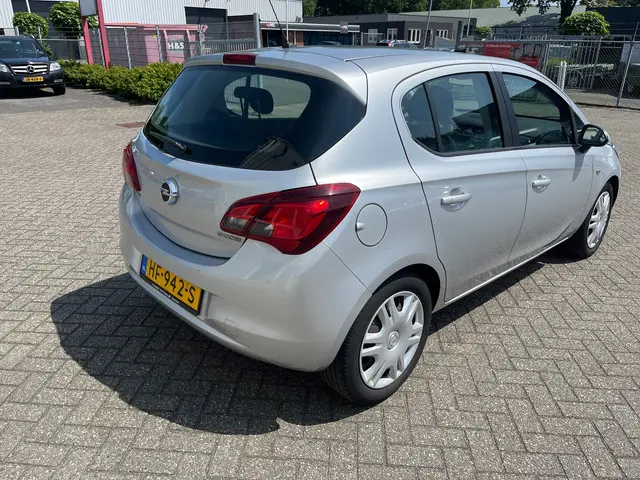 Opel Corsa 1.3 CDTI Business+ 2015 Diesel 6